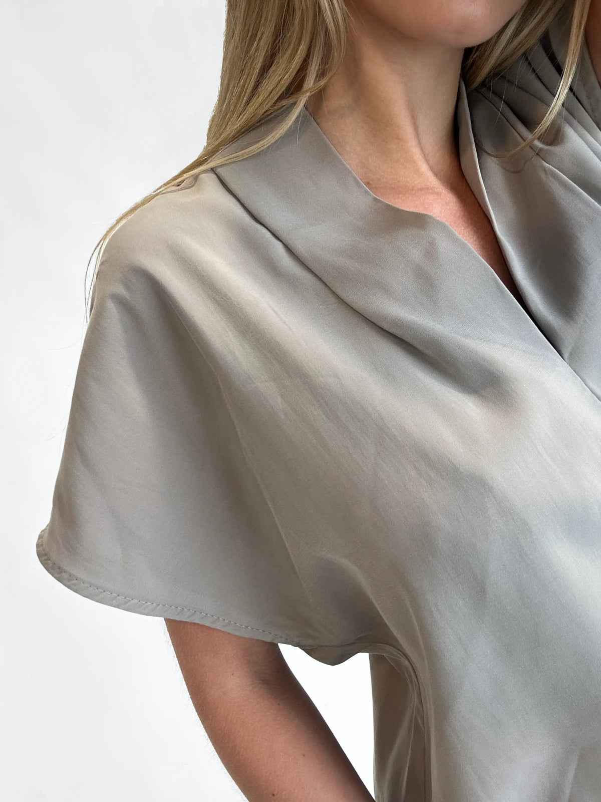 Blusa Pico Manga Midi - Taupe