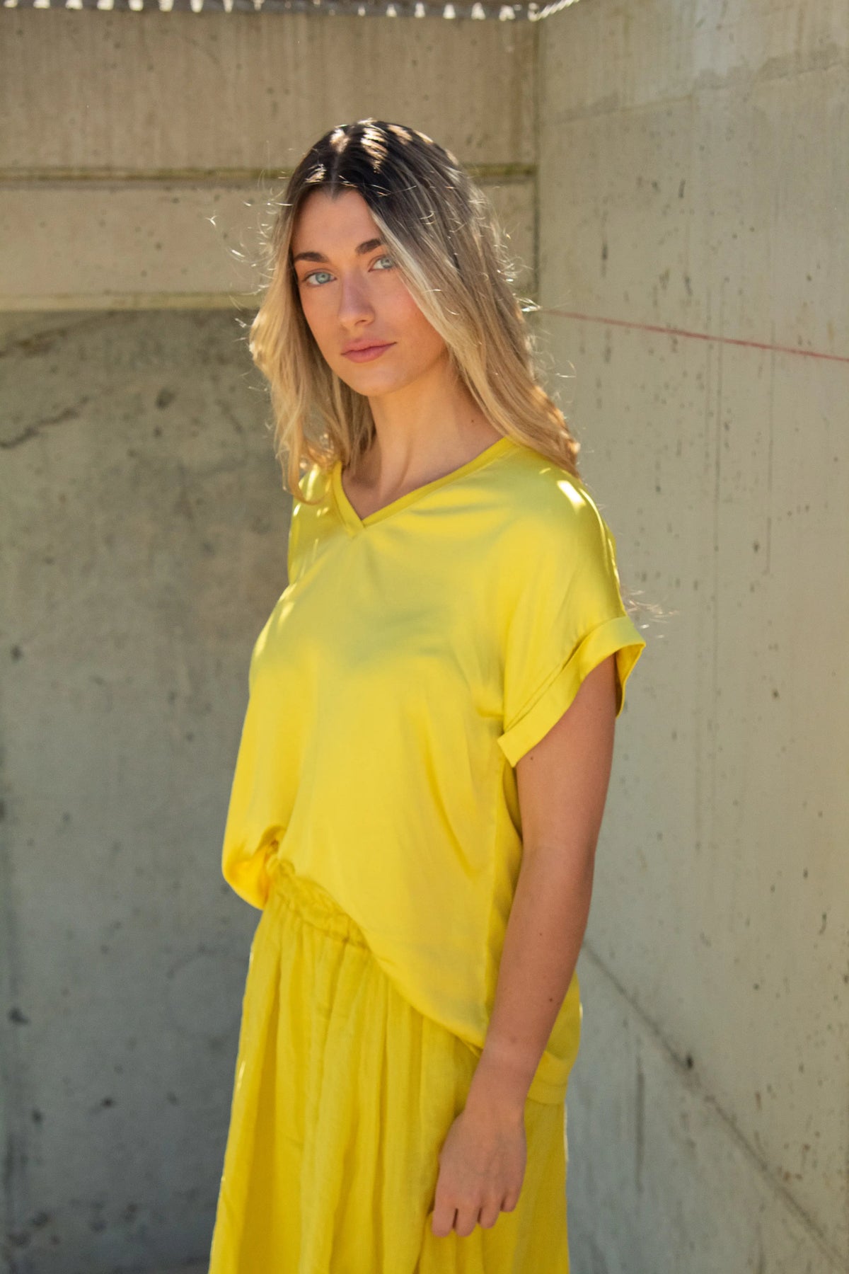 Camiseta Tejido Combinado - Amarillo